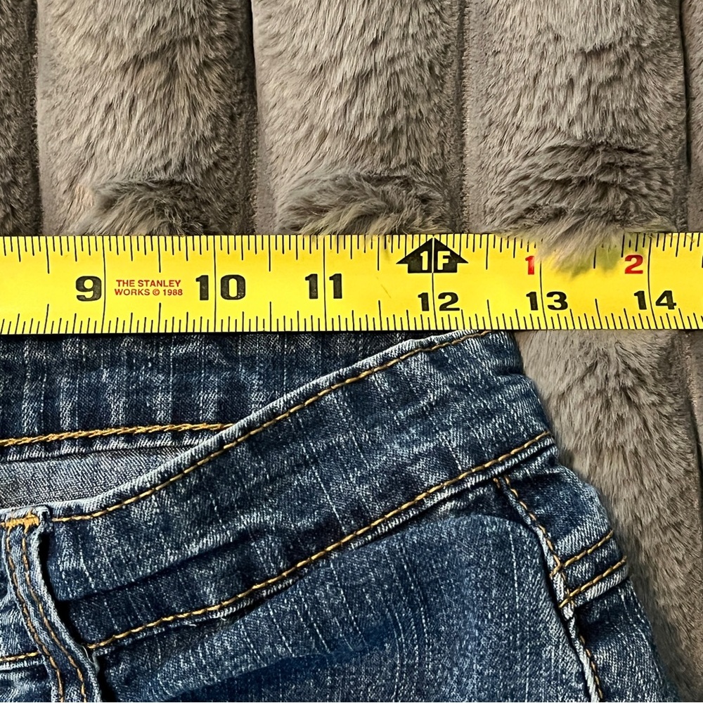 COS Jeans Women's Size 4 Medium Wash Mid-Rise Denim Capri Scalloped Hem - Picture 7 of 10